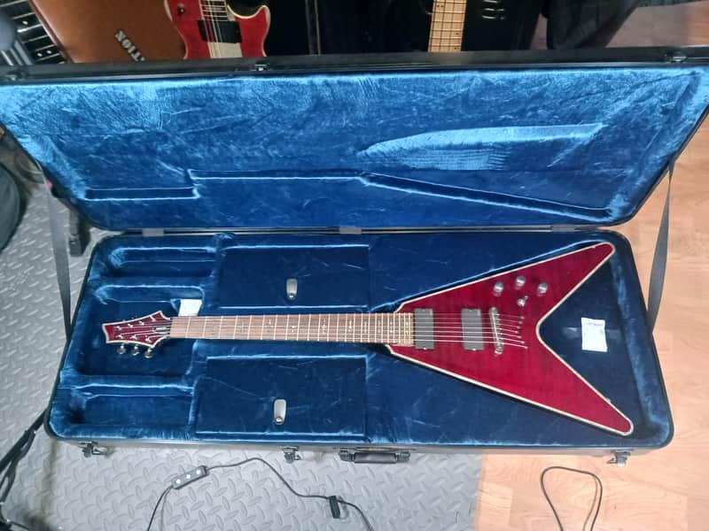 Schecter Hellraiser V-7 2000's - Red w/factory case image 1