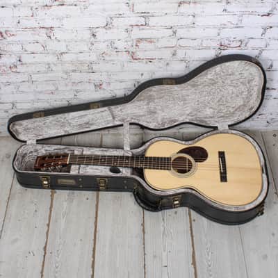 Eastman - 2022 E20 OO Parlor - Electric Acoustic Guitar - Natural w/LR Baggs Element - w/ OHSC USED image 11