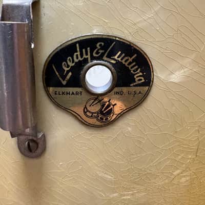 Leedy & Ludwig 3160 "Triumphlal" 15"x12" Parade Snare Drum - Marine Pearl (1952) image 2