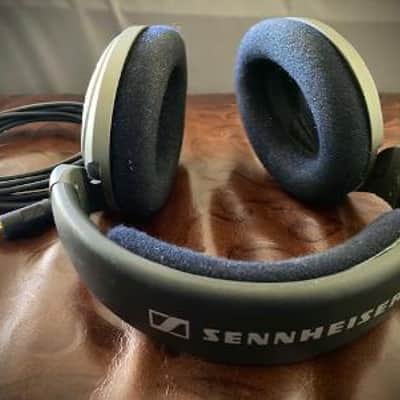 Sennheiser HD 518 Audiophile Headphones image 2