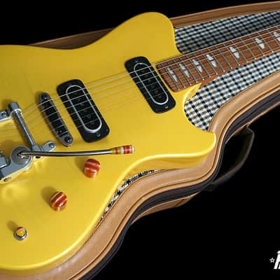 Powers Electric A-Type Select Flame Transparent in Saffron Yellow Metallic image 2