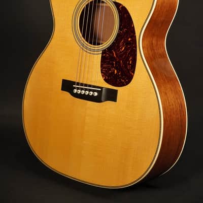 Martin Custom Shop OOO-28 Madagascar Rosewood / Adirondack 2022 - Natural image 11