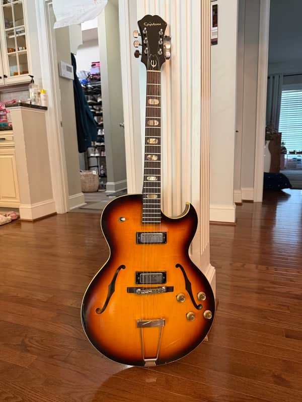 Epiphone Sorrento E452T 1960 - 1969 - Sunburst image 1