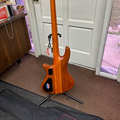 Used Schecter Stiletto Diamond Series Studio 4 String Bass Guitar Honey Satin w/ Gig Bag Local Pickup image 11