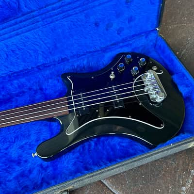 Guild B-302F Fretless Bass Guitar 1980 - Black image 7
