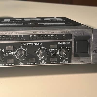 Behringer Multicom Pro MDX4400 4-Channel Audio Interactive Dynamics Processor with IEC power cable and rack mount bolts & washers image 4