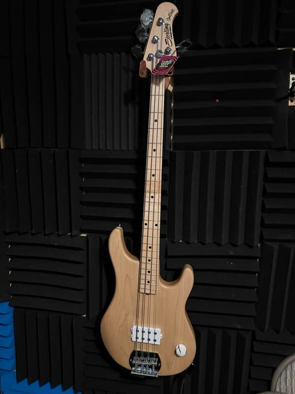 Music Man Sterling Joe Dart 2024 - Natural image 1