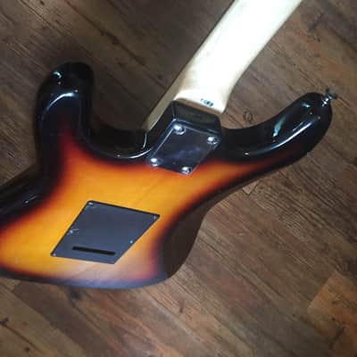 Kramer  KS 400sb Strat Solid Body “player” Vintage 80s 3-Way Sunburst image 4