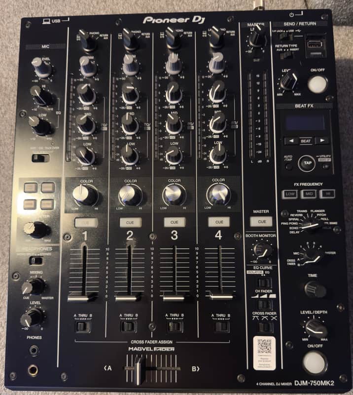 Pioneer DJM-750MK2 4-Channel Professional DJ Mixer