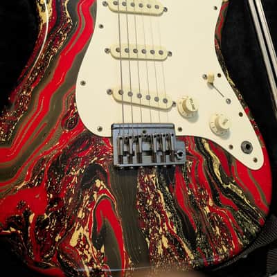 Fender Stratocaster 1984 - Bowling Ball image 1