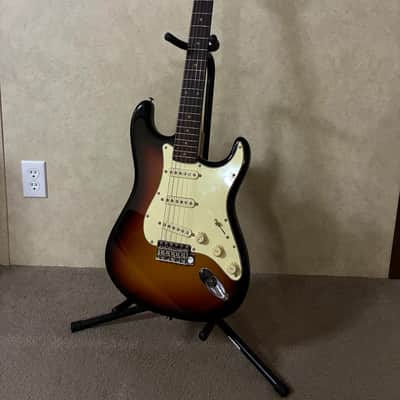 Fender American Vintage II '61 Stratocaster 2022 - Present - 3-Color Sunburst image 9
