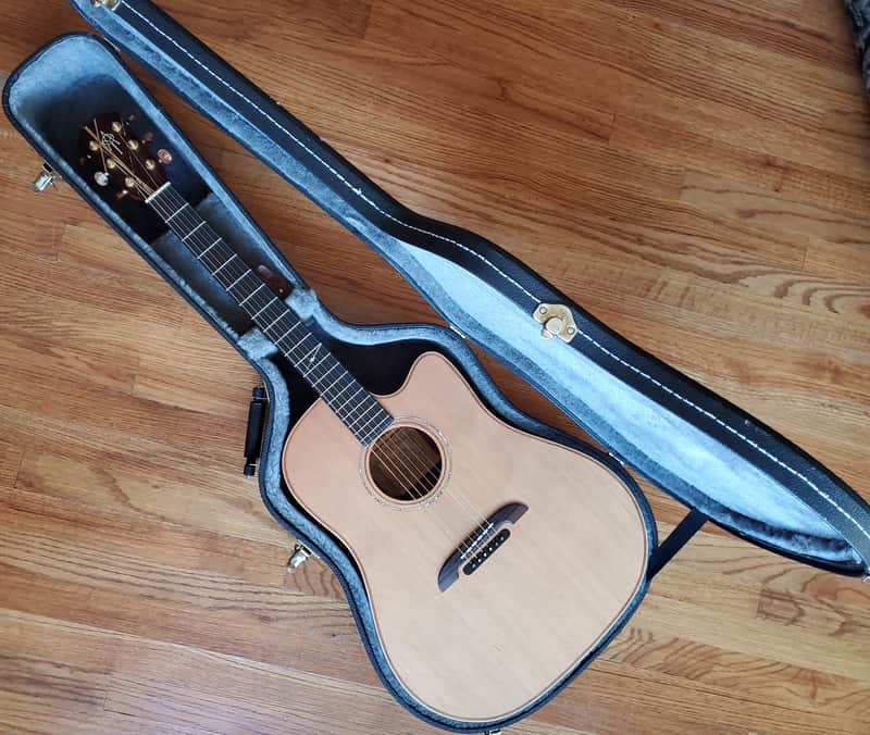 Alvarez Yairi DY-62C Acoustic Electric Cedar & Burled mahogany