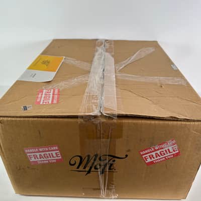 Mobile Fidelity MoFi UltraDeck Turntable w/ Dust Cover & MasterTracker Cartridge image 3