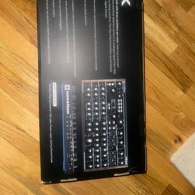 Novation Peak 8-Voice Desktop Synthesizer 2017 - Present - Black image 3