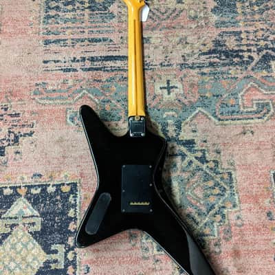 Kramer Voyager 1981 w/ Pre-Lawsuit Headstock and Original Hardshell Case image 4