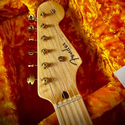 RARE 2001 Fender Custom Shop 1956 reissue stratocaster | NOS White Blonde, Original Fender G&G Hardcase and paper image 5