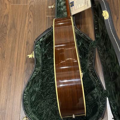 Martin HD-28vs Slotted headstock 12 fret 2002 - Gloss image 6