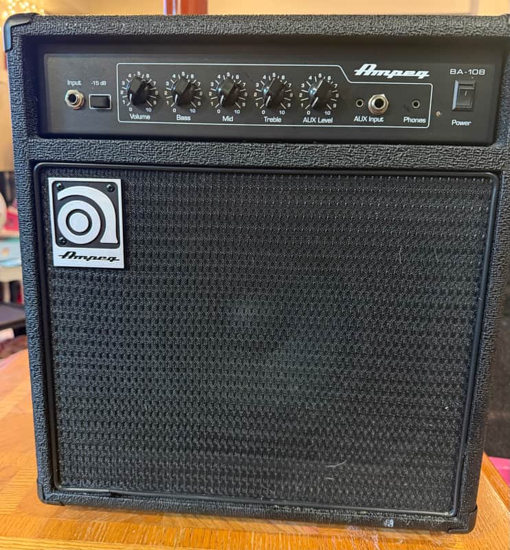 Ampeg BA-108v2 20-Watt 1x8" Bass Combo 2014 - Present - Black image 1