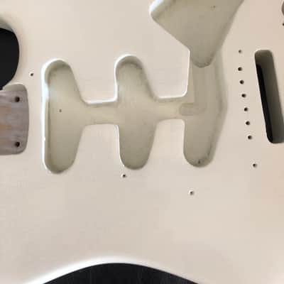 MJT Stratocaster body 2010 - Vintage white image 13