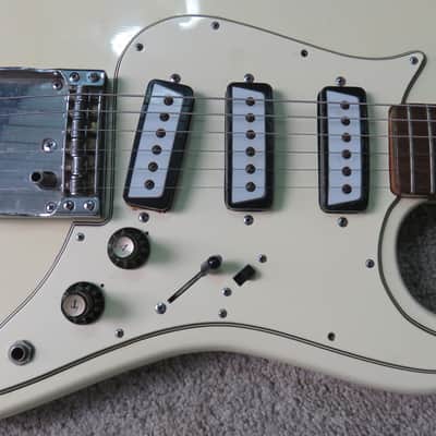 Vintage 1960s Lyle Guitar Aria Teisco Strat Offset Unique Alpine White Faded Rare Shape image 3