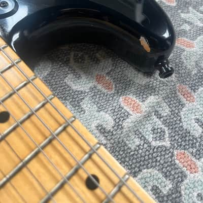 Fender Standard Stratocaster - 2005 - Black - Upgraded hardware and pickup image 6