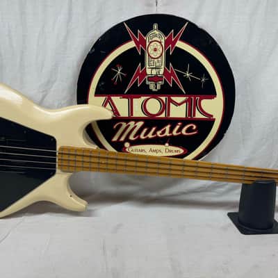 Gibson The Grabber 4-string Bass - truss rod maxed / AS-IS - Rare - White image 1
