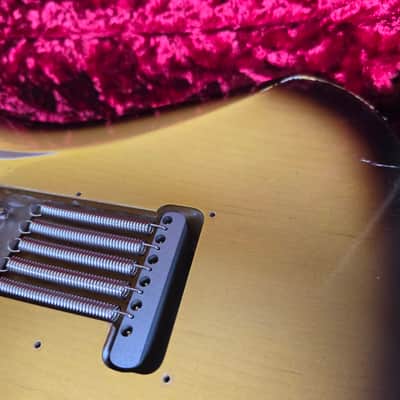 2022 Fender Custom Shop 1957 Reissue Stratocaster Heavy Relic, two-tone sunburst EX image 22