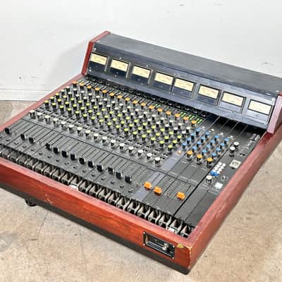 Yamaha PM-1000 16-Channel 4-Bus Mixing Console 1970s - Black image 1