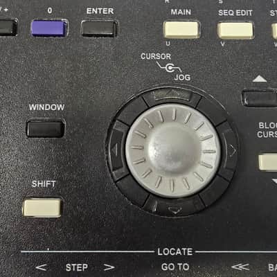 Akai MPC4000 with Owners Manual & Flight Case image 5