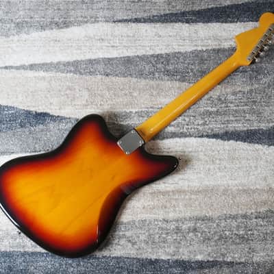1997-2000 Fender Japan CIJ JG66-85 ’62 Reissue Jaguar 3-Tone Sunburst image 3