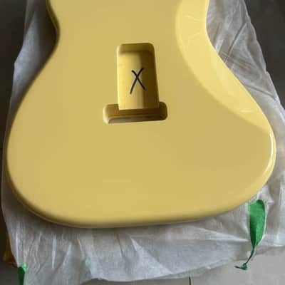 Creamy Yellow Finish Guitar Stratocaster Strat Style Poplar Wood Body image 4
