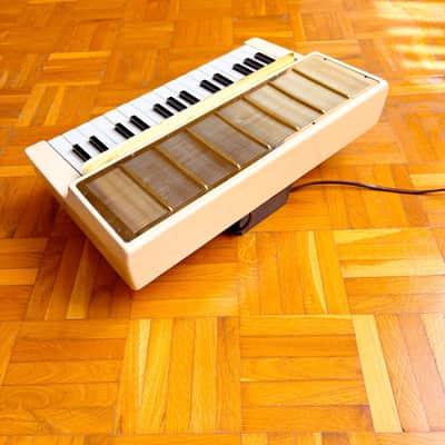 Hohner Organetta 3 - Portable Armonio and Organ from 1950s fully working! Ivory and Gold edition! Made in Germany! image 15