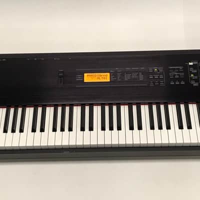 Yamaha S08 88 Key Programmable Synthesizer Keyboard & Kaces III Wheeled Gig Bag image 3