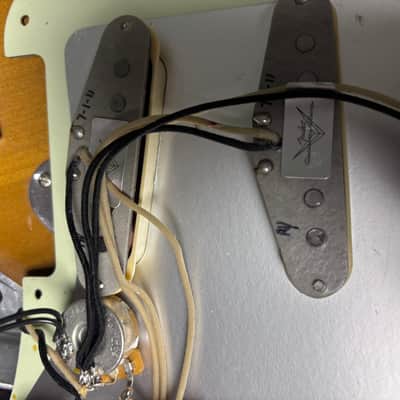 Immagine Fender Stratocaster USA 69 Custom Shop Abigail Ybarra edition pickups - very rare! - 8