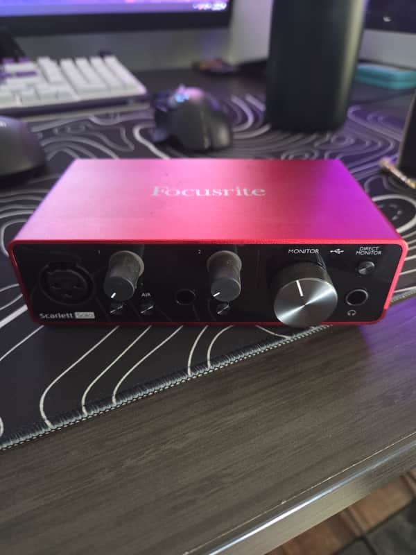 Focusrite Scarlett Solo 3rd Gen USB Audio Interface 2019 - Present - Red / Black image 1