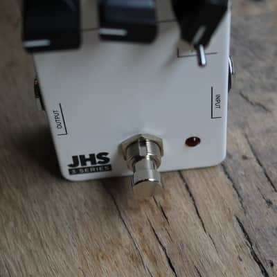 JHS 3 "Series Fuzz" image 9