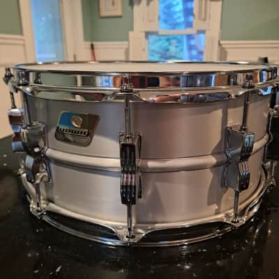 Ludwig Acrolite 6.5x14" 10-Lug Aluminum Snare Drum image 5