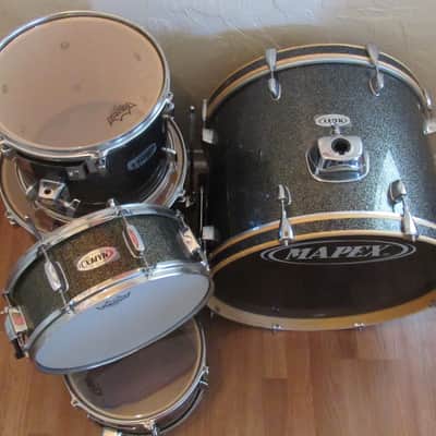 Mapex QR Series Five-Piece Full Drum Set in Black Sparkle Finish with Wooden Hoops & Rack Mounts image 2