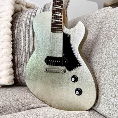 Novo Solus M1 Custom 2025 - Inca Silver Sparkle image 1