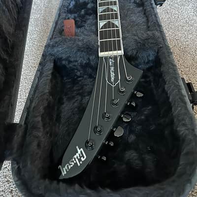 2021 Gibson Dave Mustaine Flying V Silver metallic image 2