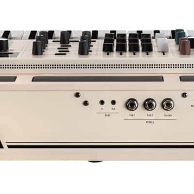Arturia POLYBRUTE 12 V 61-Key Midi Keyboard Controller+Software+Sustain Pedal image 10