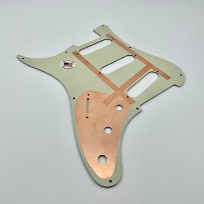 Silver Sky Se vintage mint green pickguard & parchment pickup covers, knobs & switch tip image 6