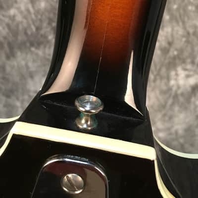 Hagstrom Viking 60's Sunburst Vintage image 17