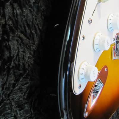 Fender Standard Stratocaster Left-Handed Brown Sunburst image 12