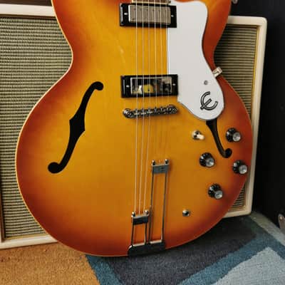Epiphone Riviera 2024 - Royal Tan image 2