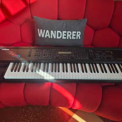 Ensoniq ZR-76 64-Voice Expandable Keyboard 1998 - Black