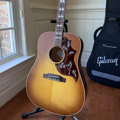 2026 Gibson Hummingbird Special - Satin Honey Burst image 3
