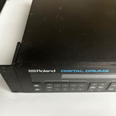 Roland DDR-30, digital PCM drum machine with VCA CEM3360 (x6). Synthpop beats image 3