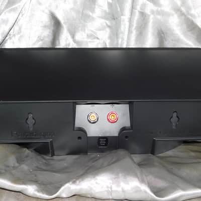 Paradigm Cinema CCv.3 center channel speaker image 5
