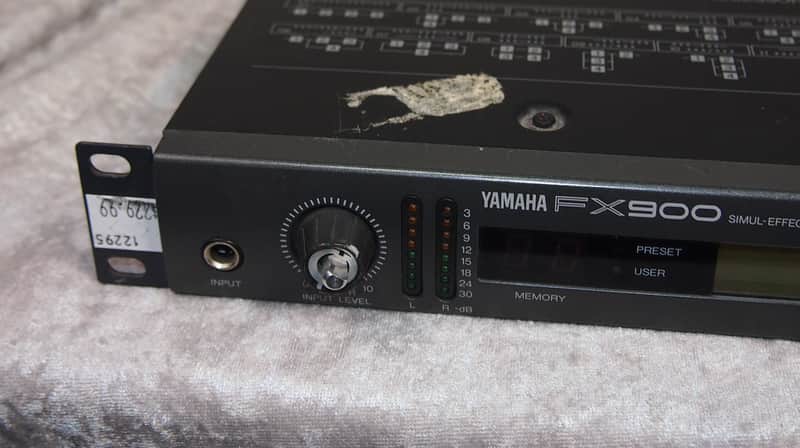 Yamaha FX-900 FX900 multi effect processor with FC900 foot